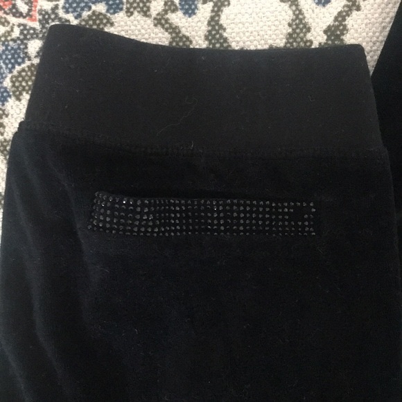 Miss Me Velvet Set - Picture 3 of 3